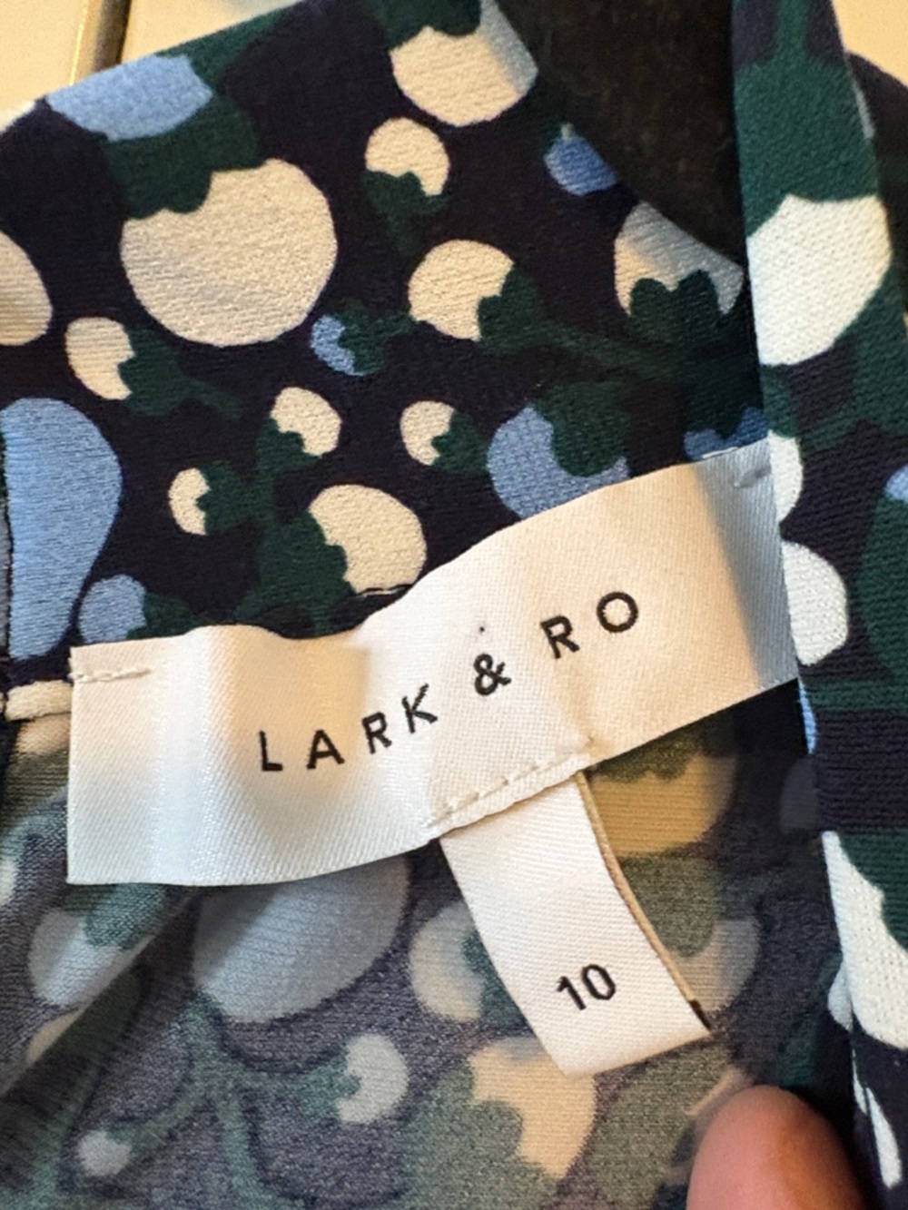 Lark & Ro Navy and White Printed Sleeveless Midi Dress - Picture 2 of 4